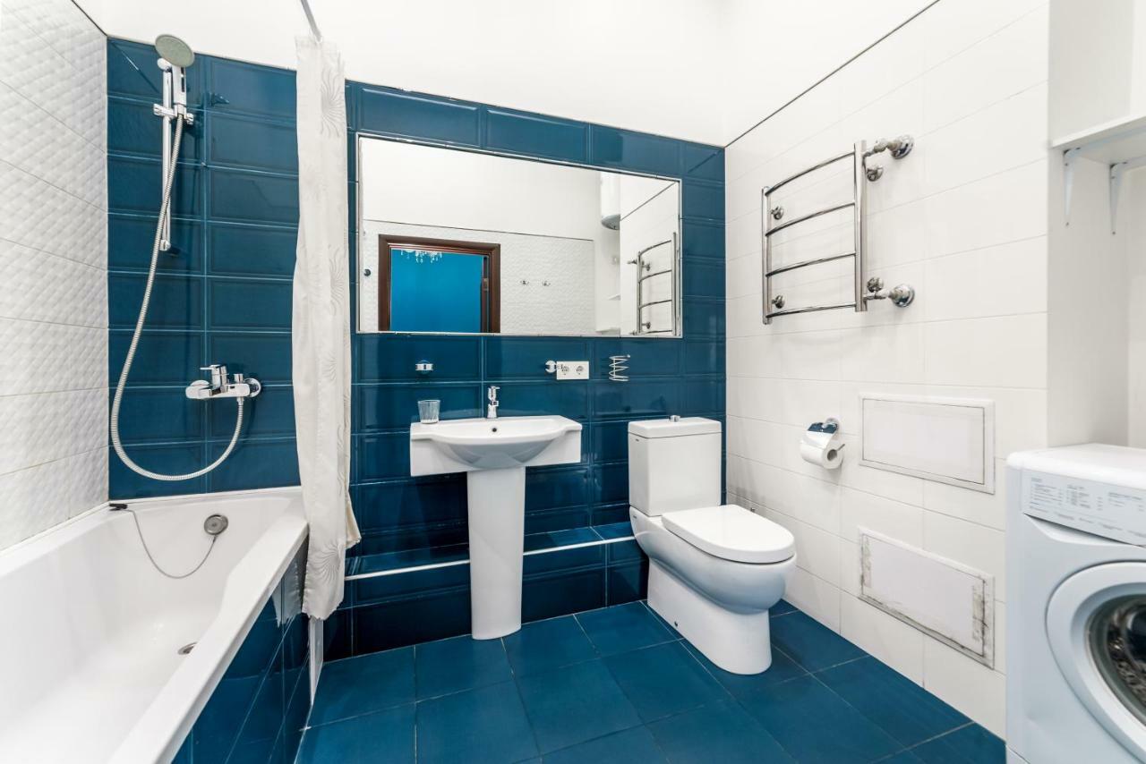 Stylish Apartment With A Balcony Overlooking The Park Odessa Eksteriør billede